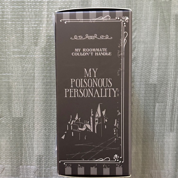 New York exclusive Skullpanda Wednesday Figure by Pop Mart - Picture 2 of 4